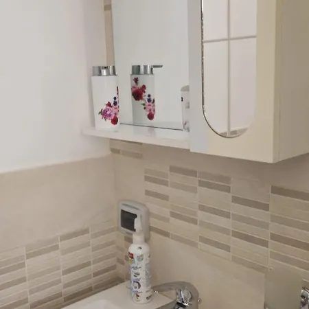 La Casa Di Gio 3* 陶尔米纳